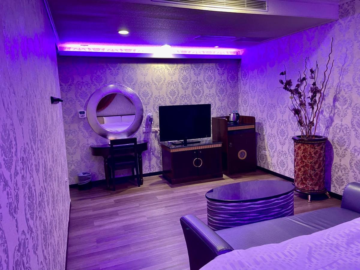Huang Xing Motel Pingtung Exteriér fotografie